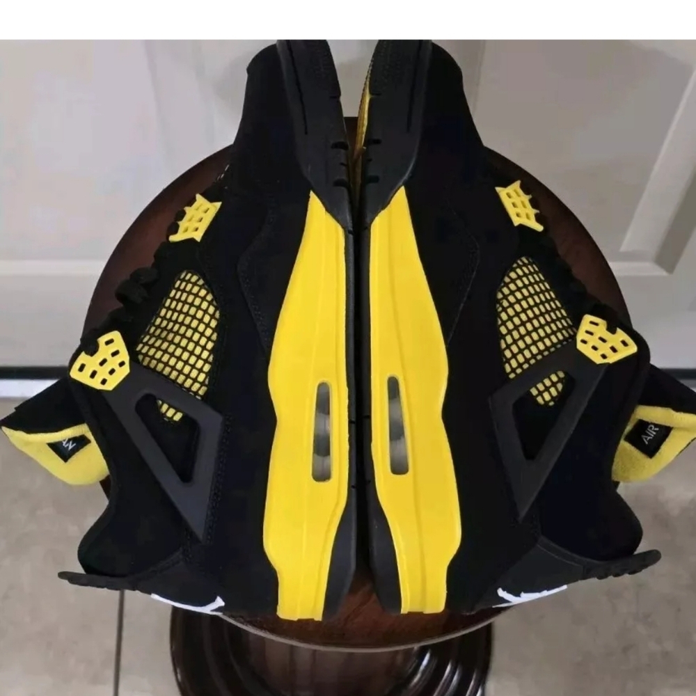 Nike Air Jordan 4 Retro Thunder DH6927-017 Men US 10/ Women size 11.5 New In Box - Picture 11 of 16